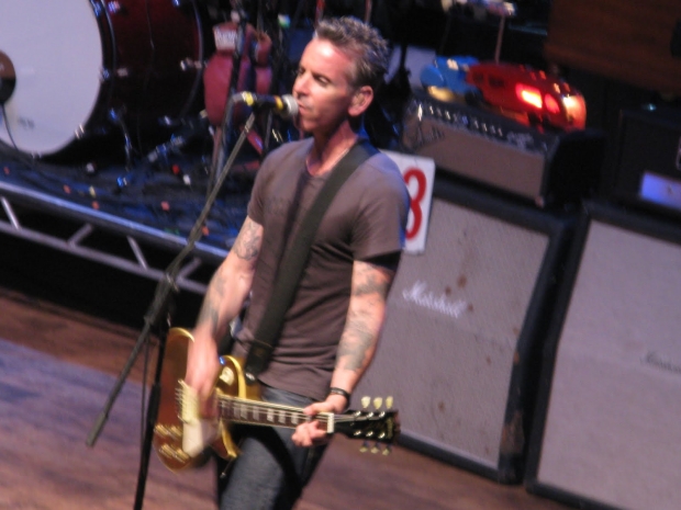 SOCIAL DISTORTION guitarist