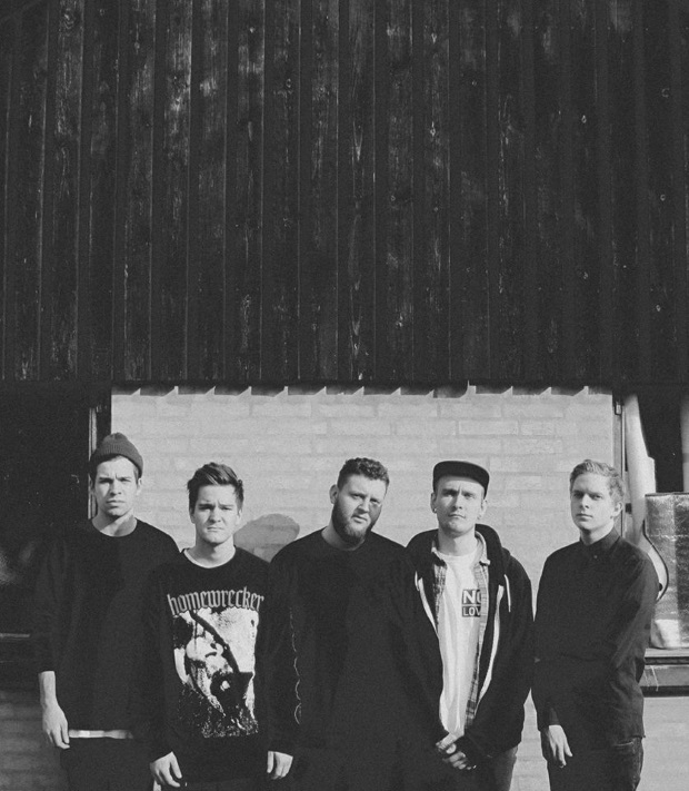 ROAD TO MANILA ROAD TO MANILA