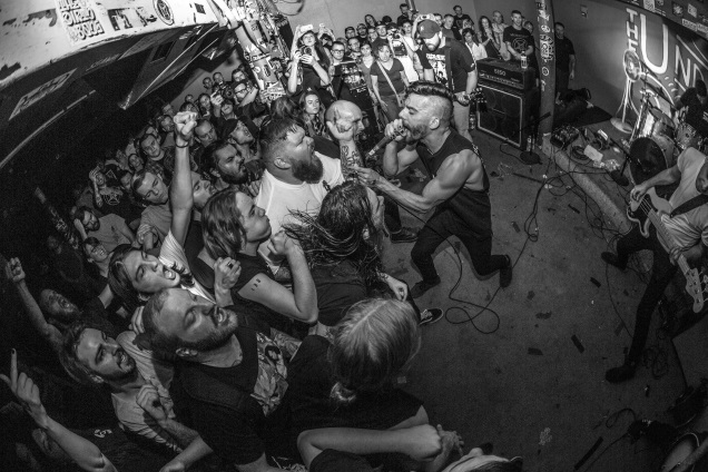 Run With The Hunted live